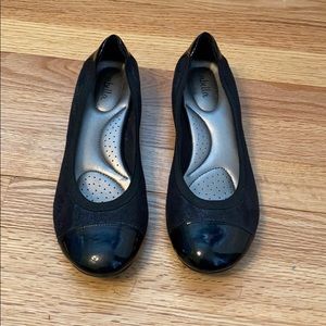 Black dress flats